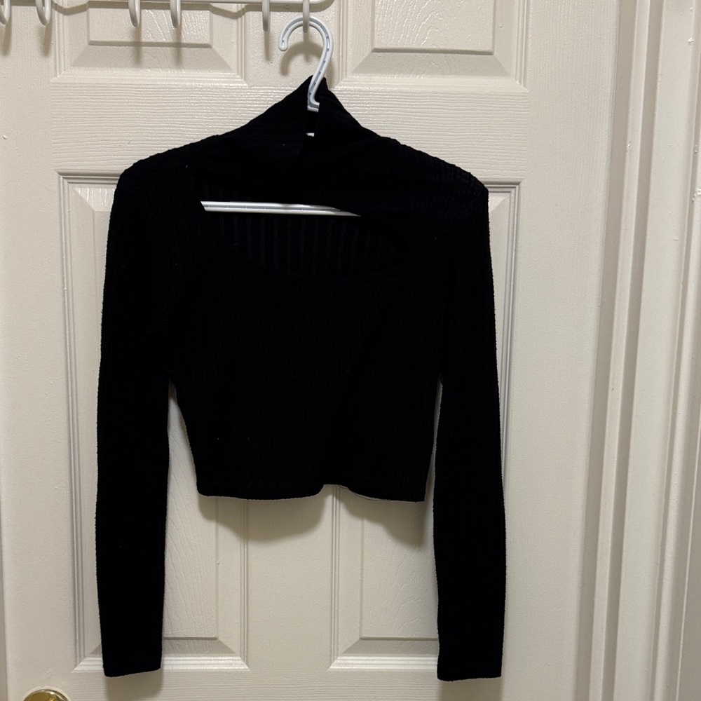 Black Long Sleeve Crop Top Front cut out